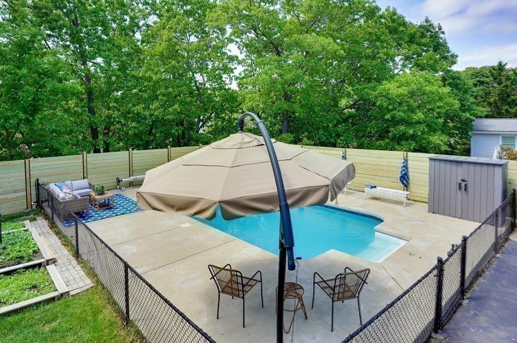 21 Murdoch Road Stoneham, MA 02180 - Photo 36 of 41 Gallery Image 36