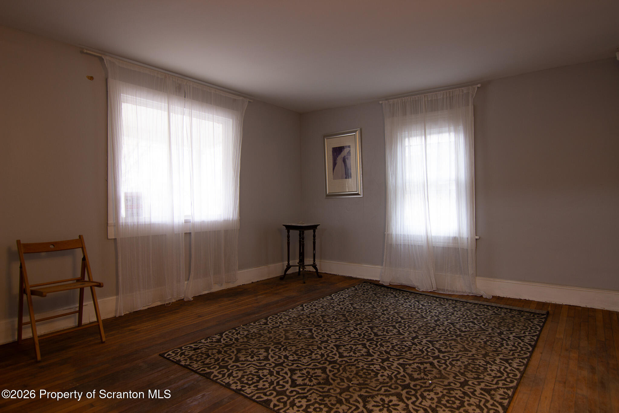 214 William Street Scranton, PA 18508 - Photo 14 of 33 an empty room with windows