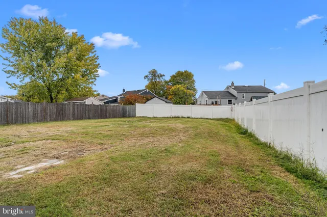 $319,999 | 3 Cloverdale Road, Blackwood, NJ 08012