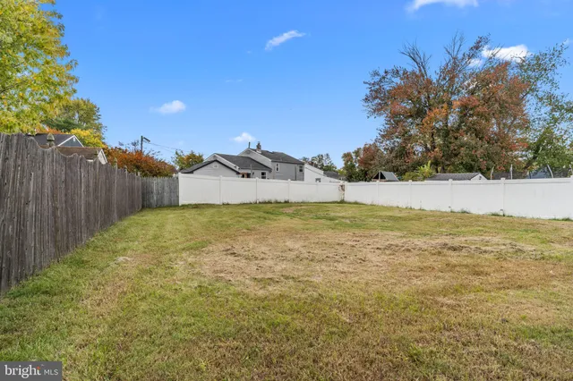 $319,999 | 3 Cloverdale Road, Blackwood, NJ 08012