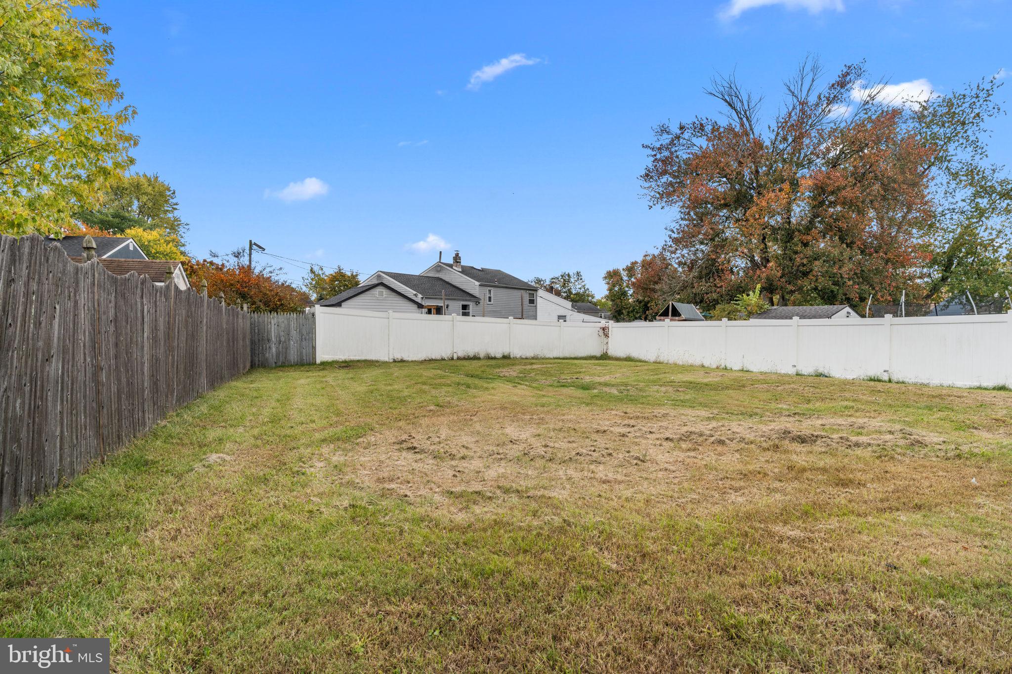 3 Cloverdale Road Blackwood, NJ 08012 - Photo 26 of 28 a view of an outdoor space and a yard