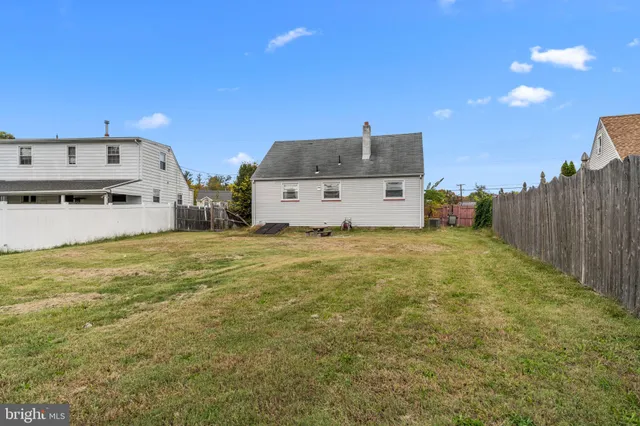 $319,999 | 3 Cloverdale Road, Blackwood, NJ 08012