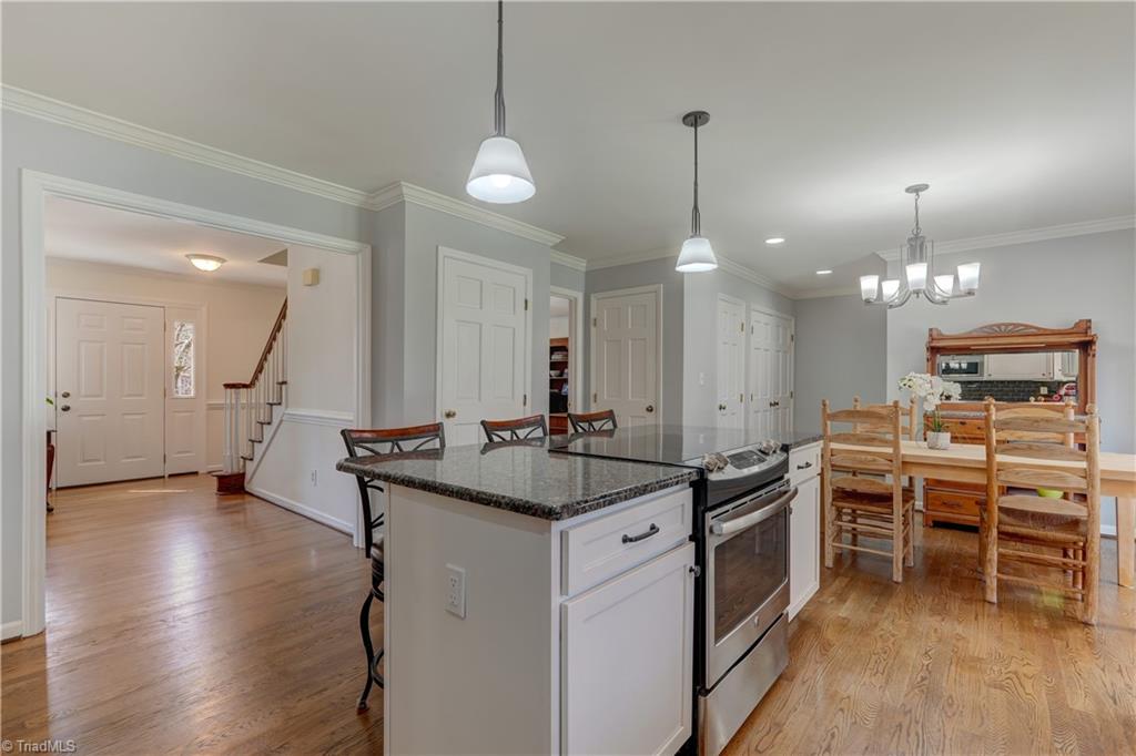 5404 Tower Road Greensboro, NC 27410 - Photo 5 of 32 Gallery Image 5