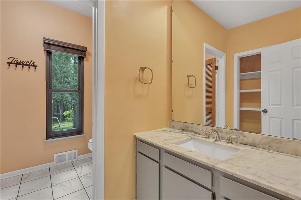 6162 Tuscarawas Road Industry, PA 15052 - Photo 17 of 25