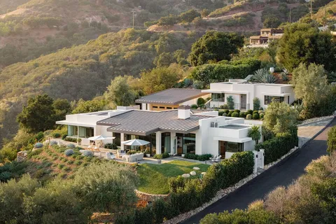 $5,745,000 | 125 West Mountain Drive, Santa Barbara, CA 93103