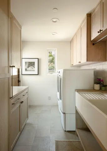 $5,995,000 | 125 West Mountain Drive, Santa Barbara, CA 93103