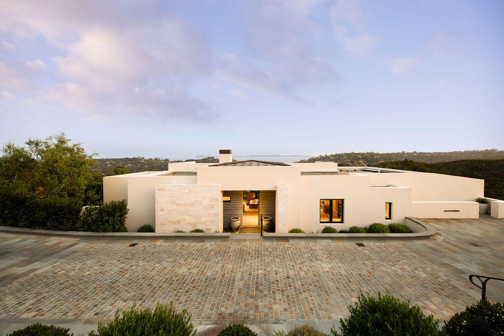 125 West Mountain Drive Santa Barbara, CA 93103 - Photo 3 of 32 Entry