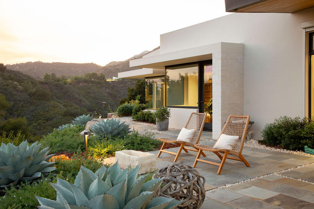 125 West Mountain Drive Santa Barbara, CA 93103 - Photo 7 of 32 Primary Mountain View