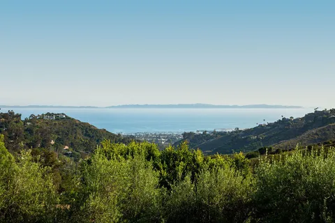 $5,995,000 | 125 West Mountain Drive, Santa Barbara, CA 93103