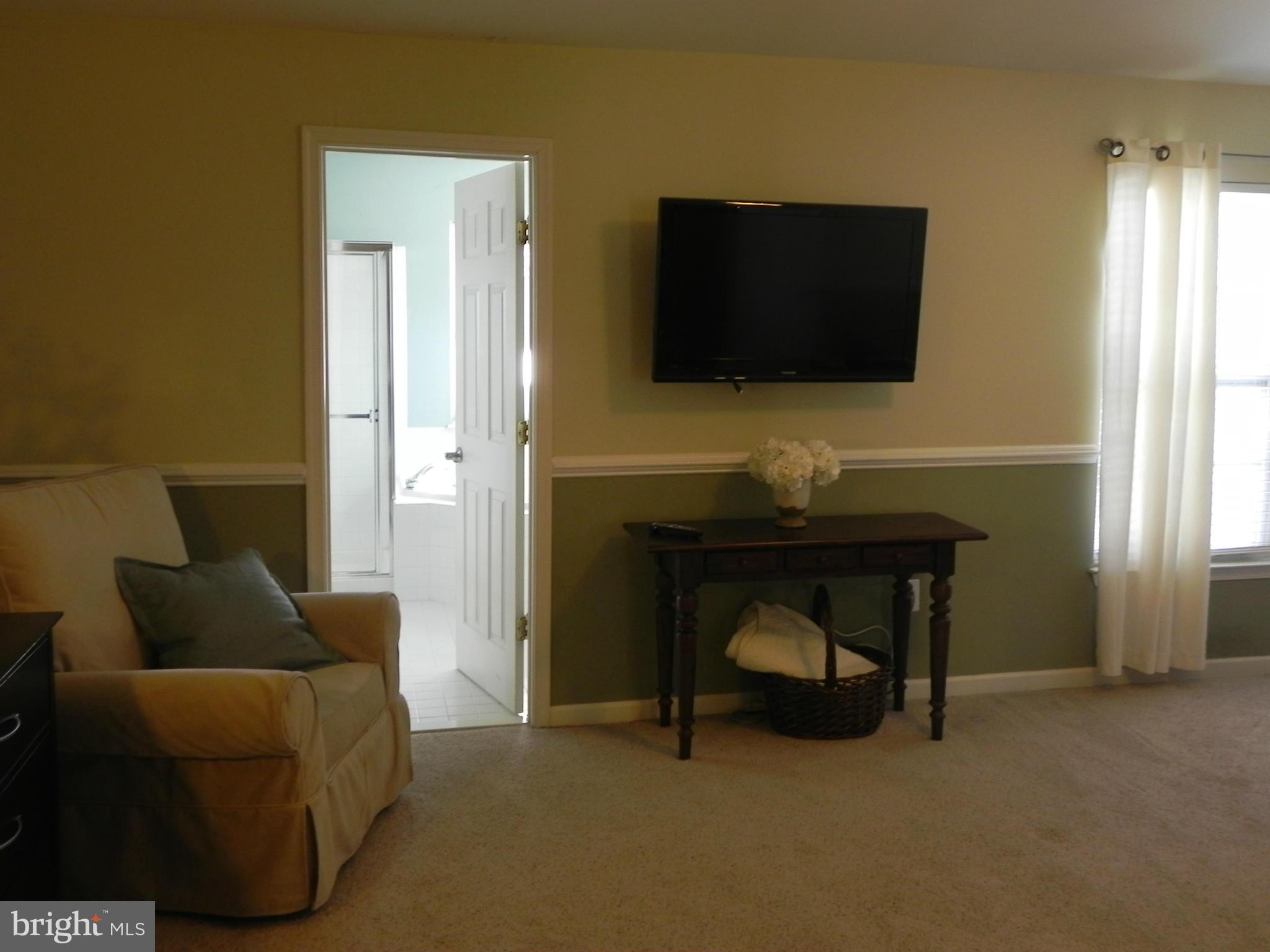 96 Two Rivers Drive Edgewater, MD 21037 - Photo 11 of 30 Bedroom (Master)