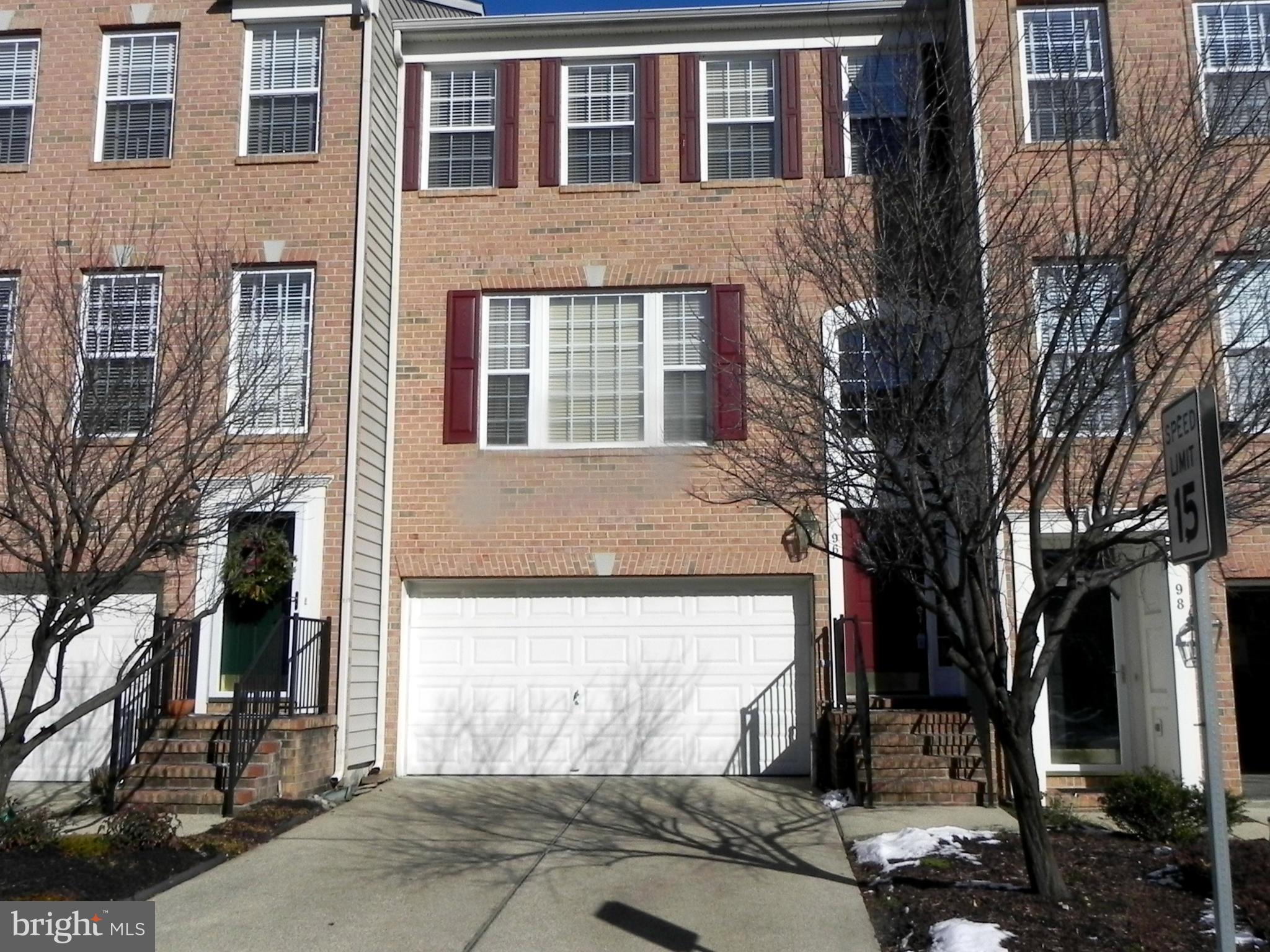 96 Two Rivers Drive Edgewater, MD 21037 - Photo 26 of 30 Exterior (Front)