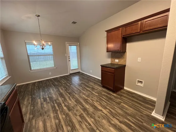 $1,595 | 663 Tom Kemp Drive, New Braunfels, TX 78130