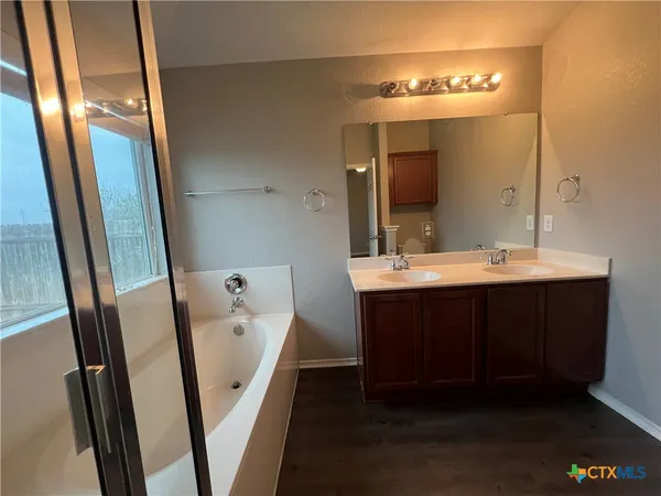 $1,595 | 663 Tom Kemp Drive, New Braunfels, TX 78130