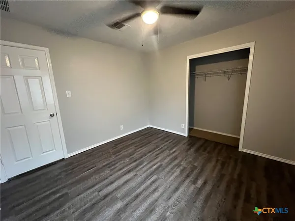 $1,595 | 663 Tom Kemp Drive, New Braunfels, TX 78130