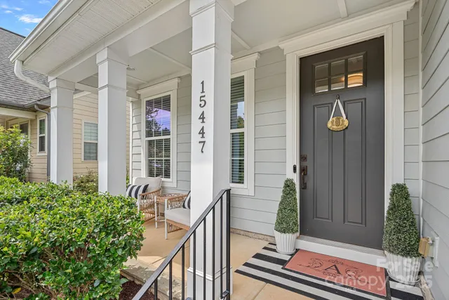 $615,000 | 15447 Davidson E Drive, Davidson, NC 28036