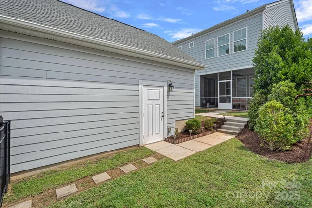$615,000 | 15447 Davidson E Drive, Davidson, NC 28036