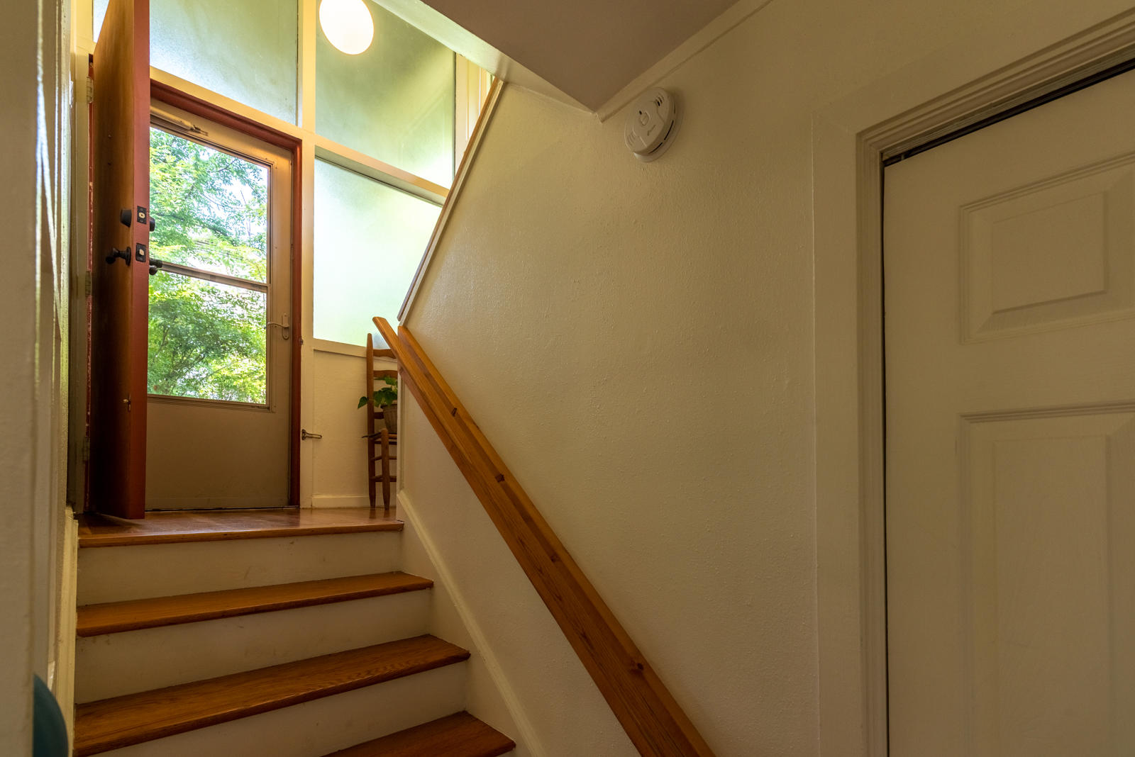 723 Florida Avenue Oak Ridge, TN 37830 - Photo 14 of 38 Dwnstrs Stairwell-1