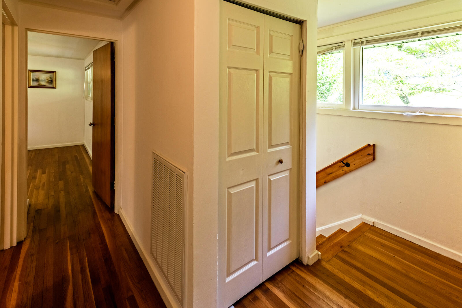 723 Florida Avenue Oak Ridge, TN 37830 - Photo 15 of 38 Upstrs Hallway-1