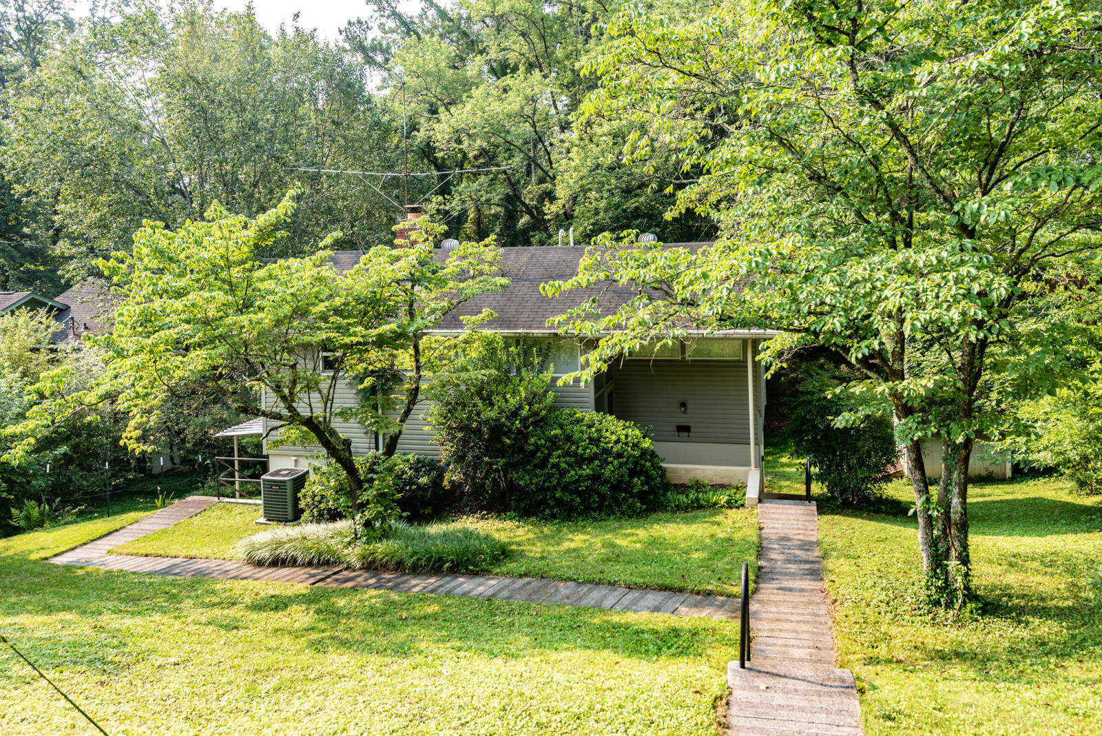 723 Florida Avenue Oak Ridge, TN 37830 - Photo 3 of 38 Front of House-2