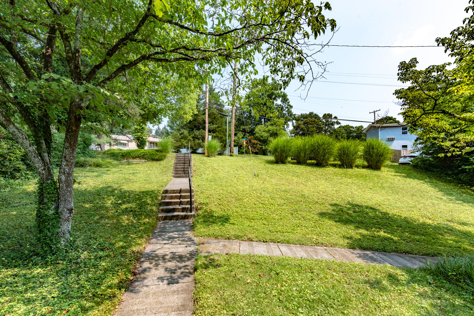 723 Florida Avenue Oak Ridge, TN 37830 - Photo 35 of 38 Frontyard-2