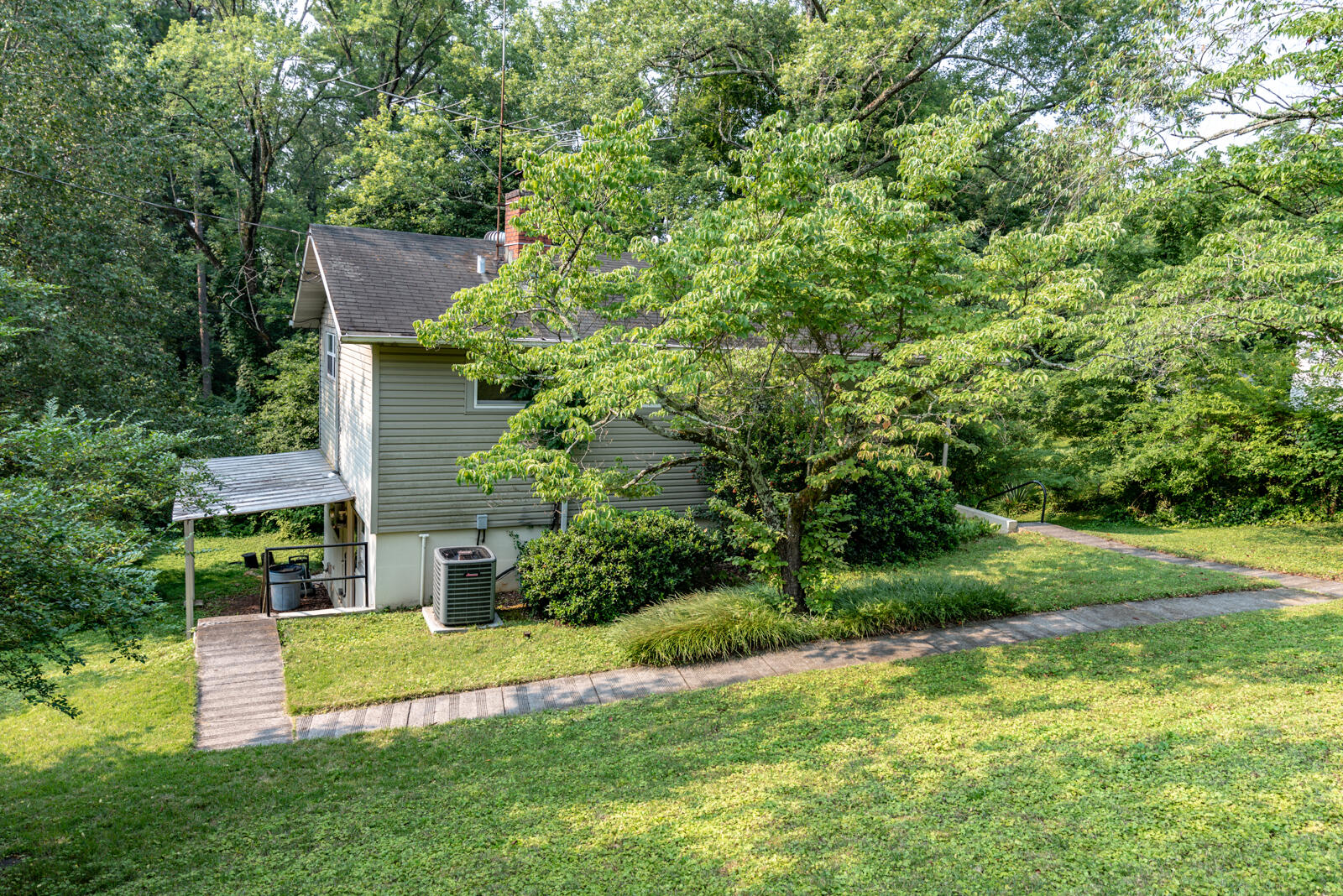 723 Florida Avenue Oak Ridge, TN 37830 - Photo 37 of 38 Front of House-4