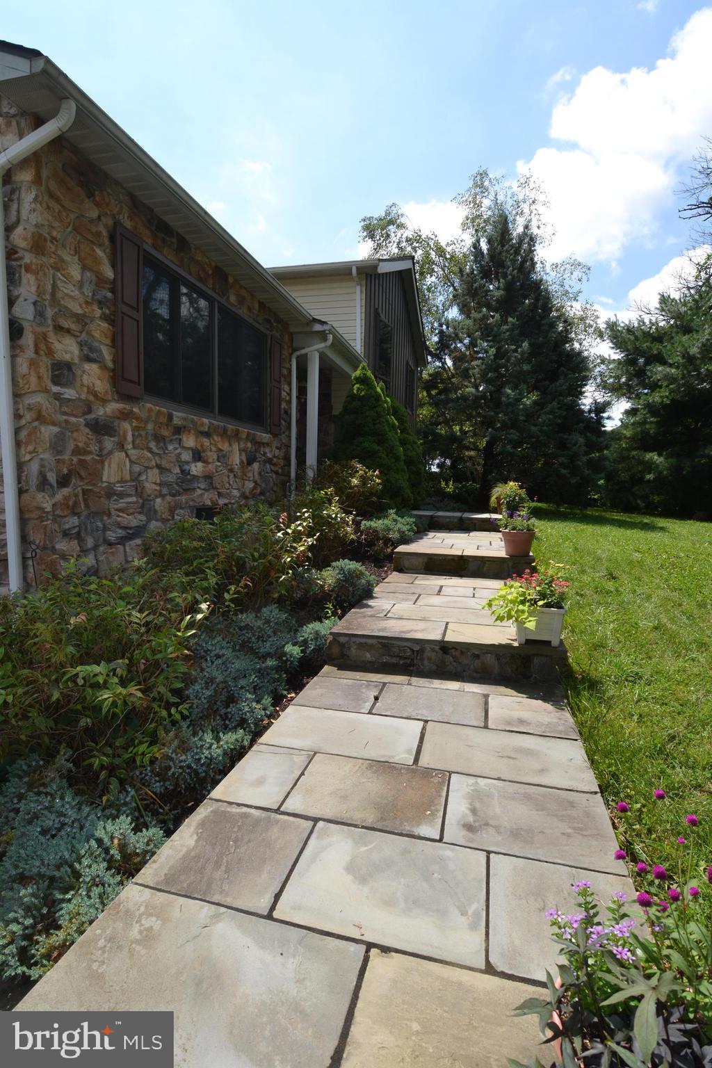 329 Isabella Road Elverson, PA 19520 - Photo 60 of 73 Front walk way