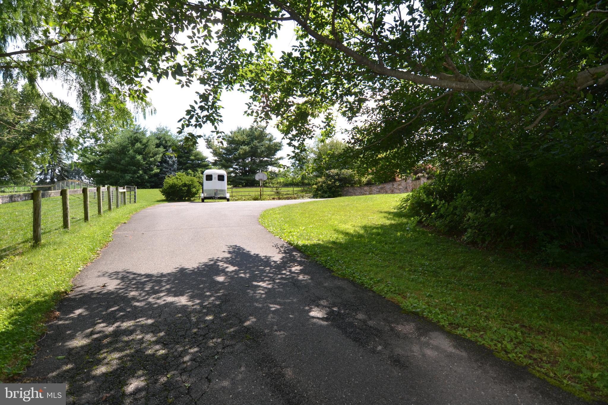 329 Isabella Road Elverson, PA 19520 - Photo 63 of 73 Driveway leading to house