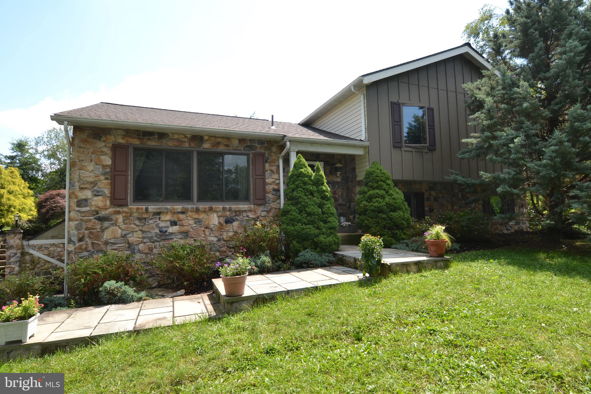 329 Isabella Road Elverson, PA 19520 - Photo 65 of 73 Front of home