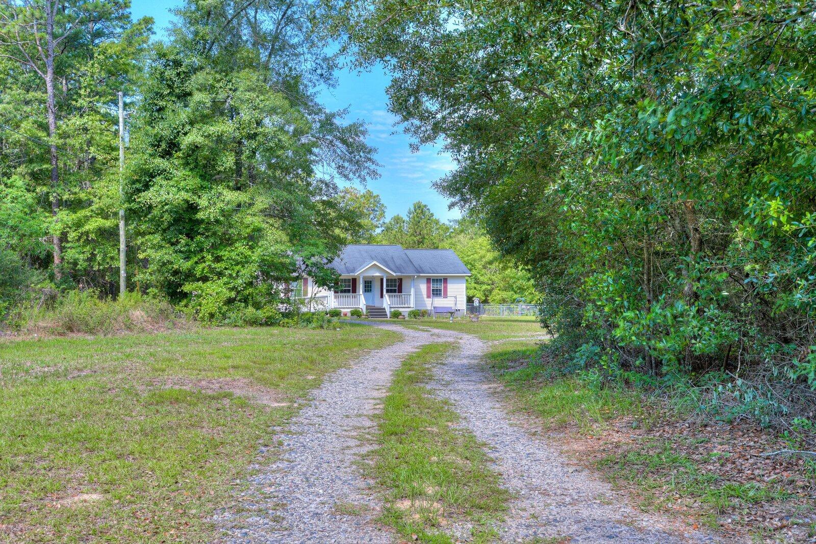 4127 Vaucluse Road Aiken, SC 29801 - Photo 15 of 44