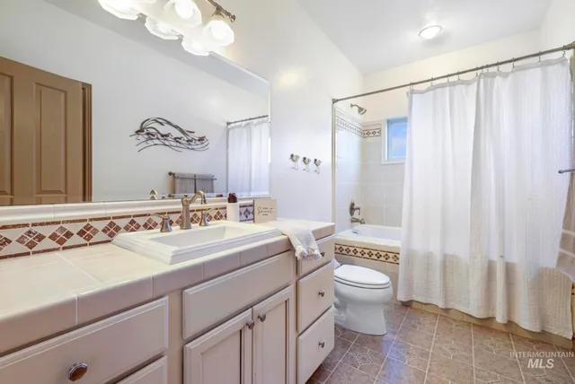 $1,199,000 | 1855 East 1300 South, Gooding, ID 83330