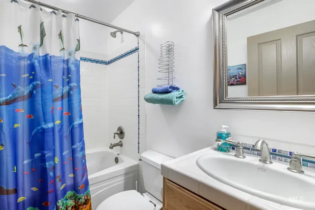 $1,199,000 | 1855 East 1300 South, Gooding, ID 83330