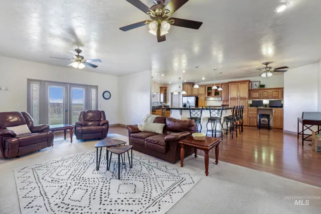 $1,199,000 | 1855 East 1300 South, Gooding, ID 83330