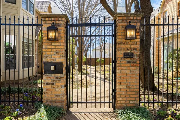 $4,500 | 5856 Oram Street, Dallas, TX 75206