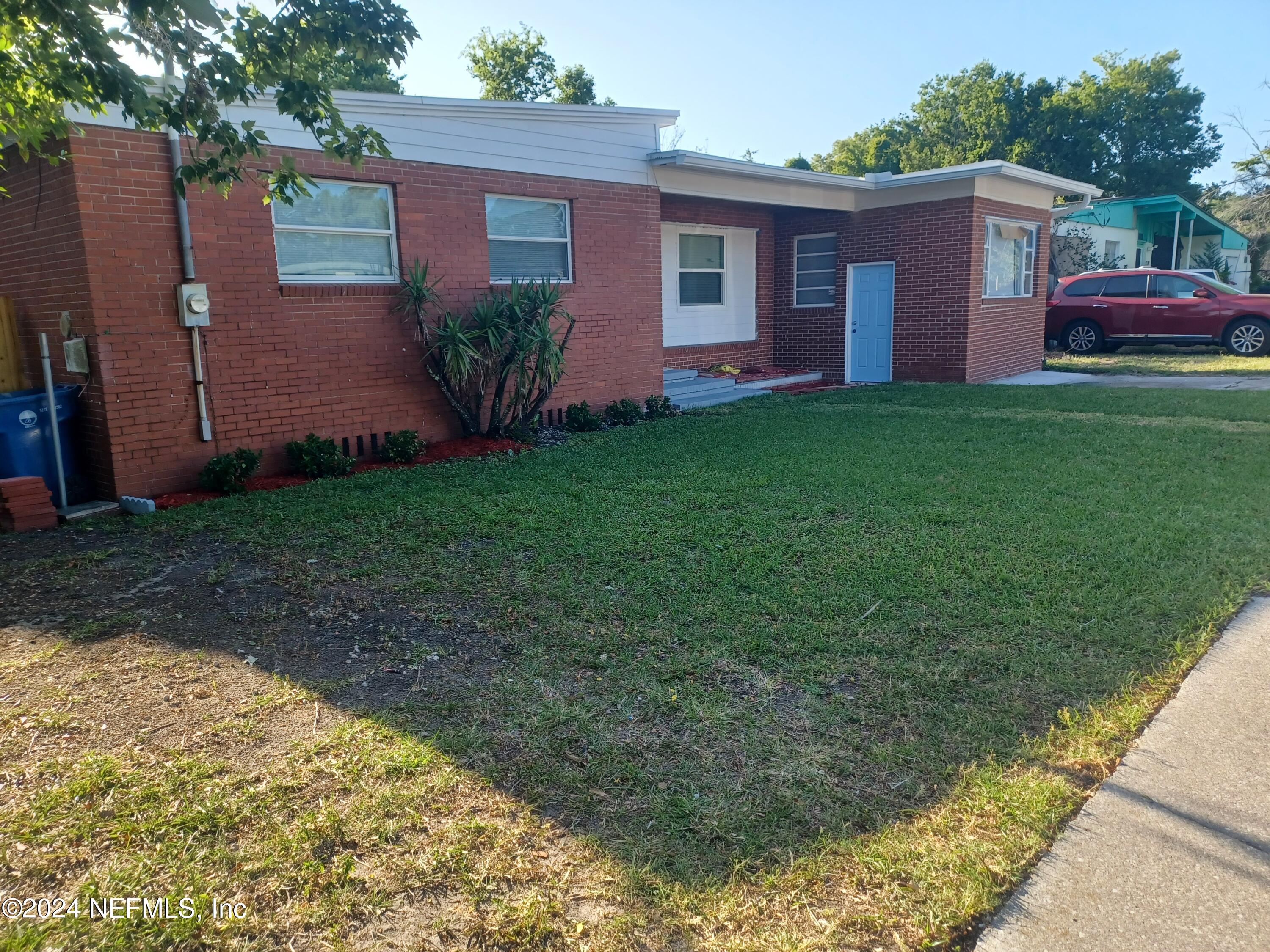 2512 Rogero Road Jacksonville, FL 32211 - Photo 1 of 16 20240429_175808