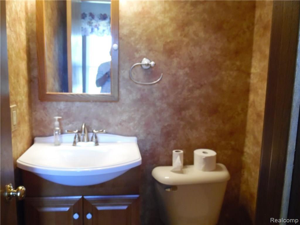 4265 Hosner Road Metamora, MI 48455 - Photo 10 of 16 Half Bath