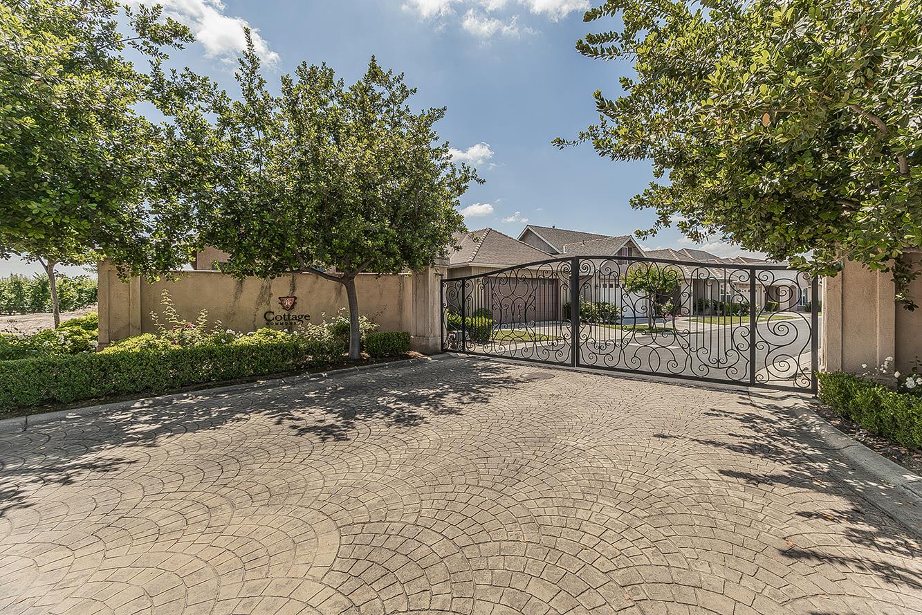 2047 South Church Avenue Reedley, CA 93654 - Photo 39 of 39 a view of backyard with green space