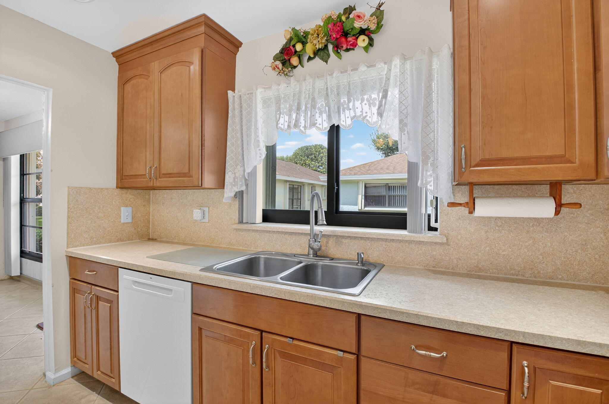 9855 Loquat Tree Run, Unit A Boynton Beach, FL 33436 - Photo 5 of 52 Kitchen