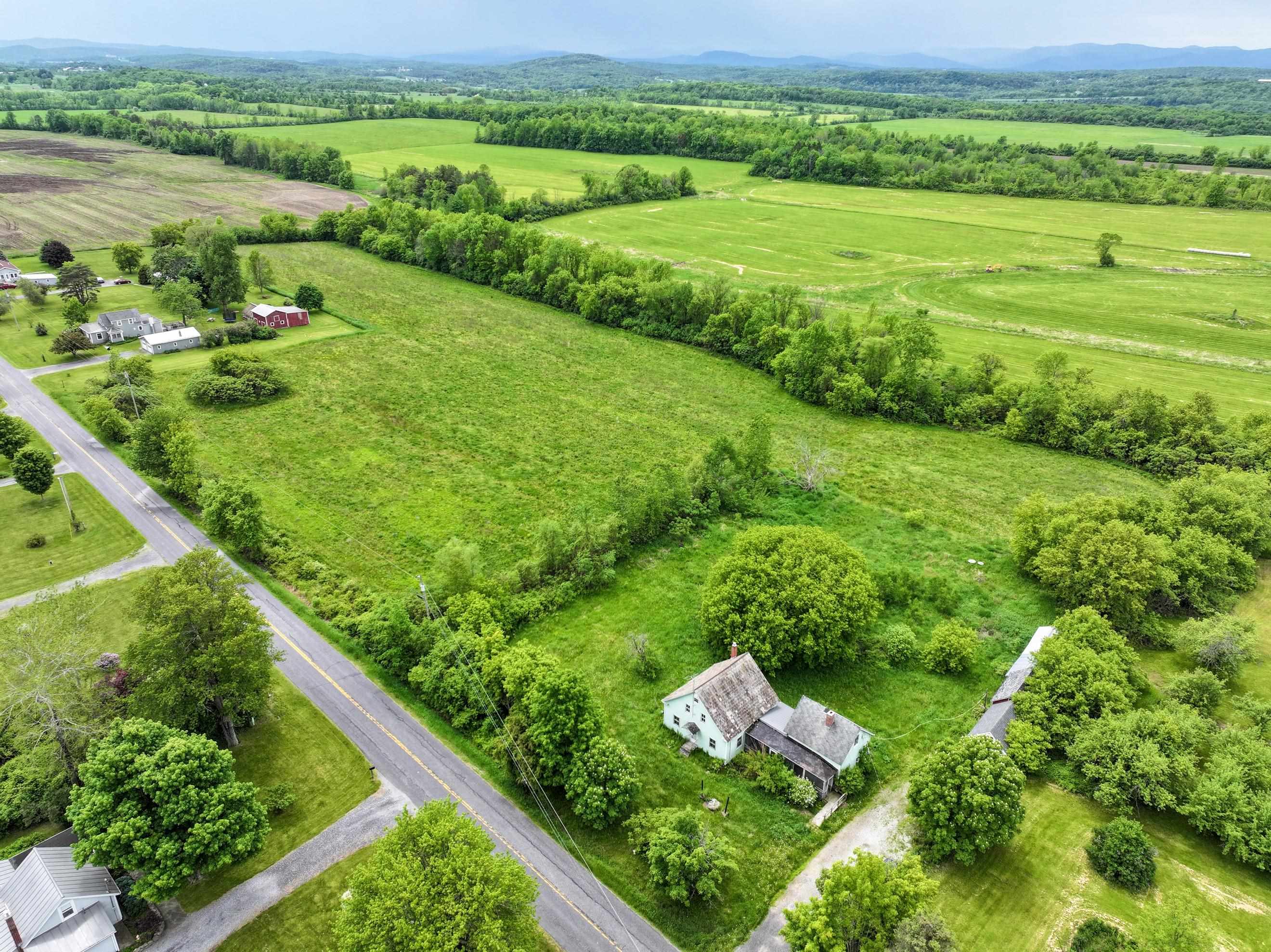 286 South Bingham Street Cornwall, VT 05753 - Photo 8 of 38