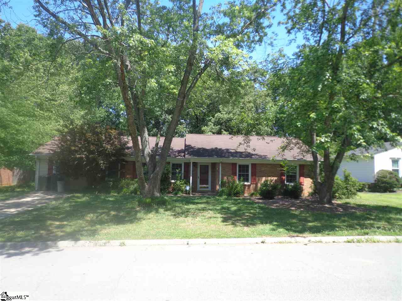 20 Clearfield Road Greenville, SC 29607 - Photo 1 of 28