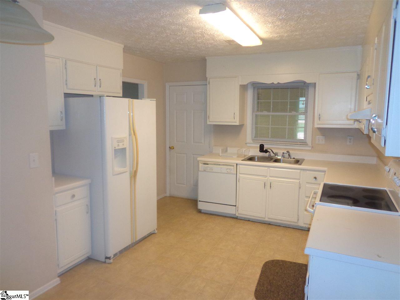 20 Clearfield Road Greenville, SC 29607 - Photo 12 of 28
