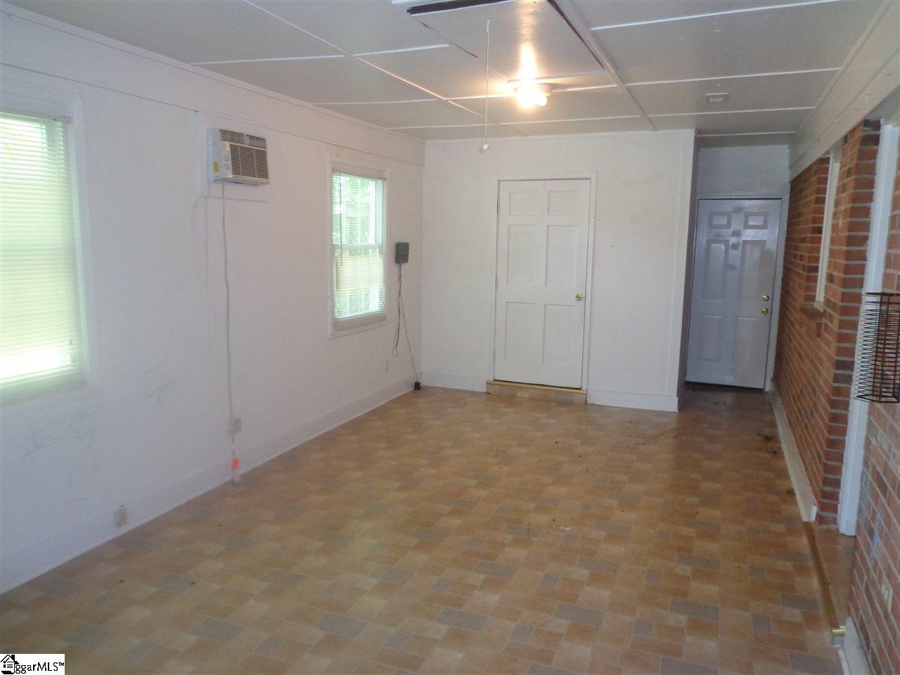 20 Clearfield Road Greenville, SC 29607 - Photo 13 of 28