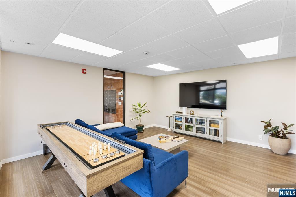 1150 River Road, Unit 4H Edgewater, NJ 07020 - Photo 35 of 44