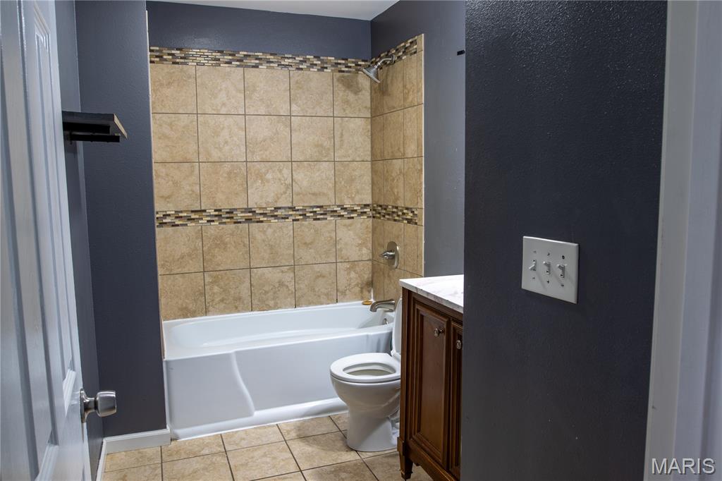 2763 Cascade Lake Drive Shiloh, IL 62221 - Photo 13 of 23