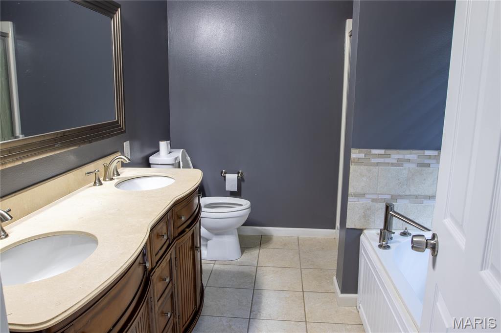 2763 Cascade Lake Drive Shiloh, IL 62221 - Photo 17 of 23