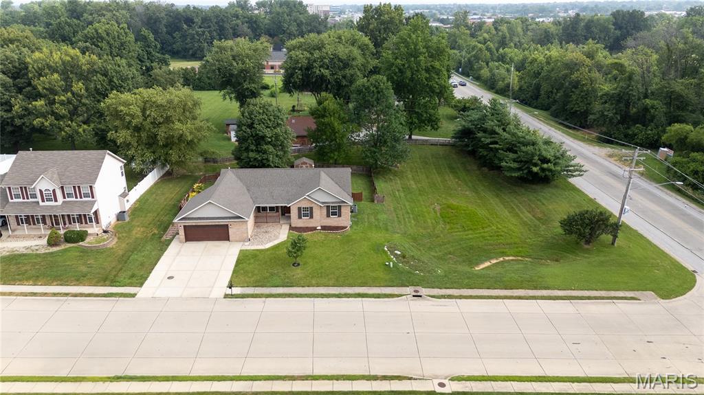 2763 Cascade Lake Drive Shiloh, IL 62221 - Photo 2 of 23
