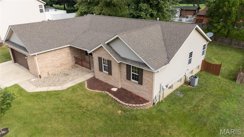 2763 Cascade Lake Drive Shiloh, IL 62221 - Photo 4 of 23