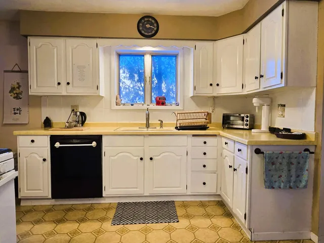 $342,800 | 49501 Highway 171, Gays Mills, WI 54631