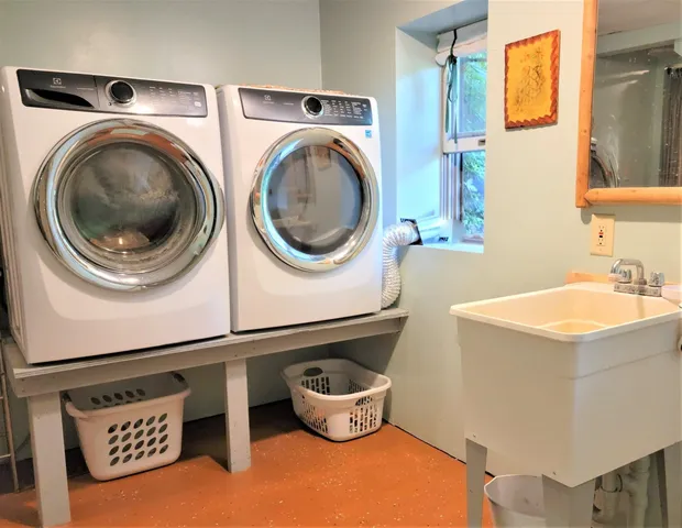 $342,800 | 49501 Highway 171, Gays Mills, WI 54631