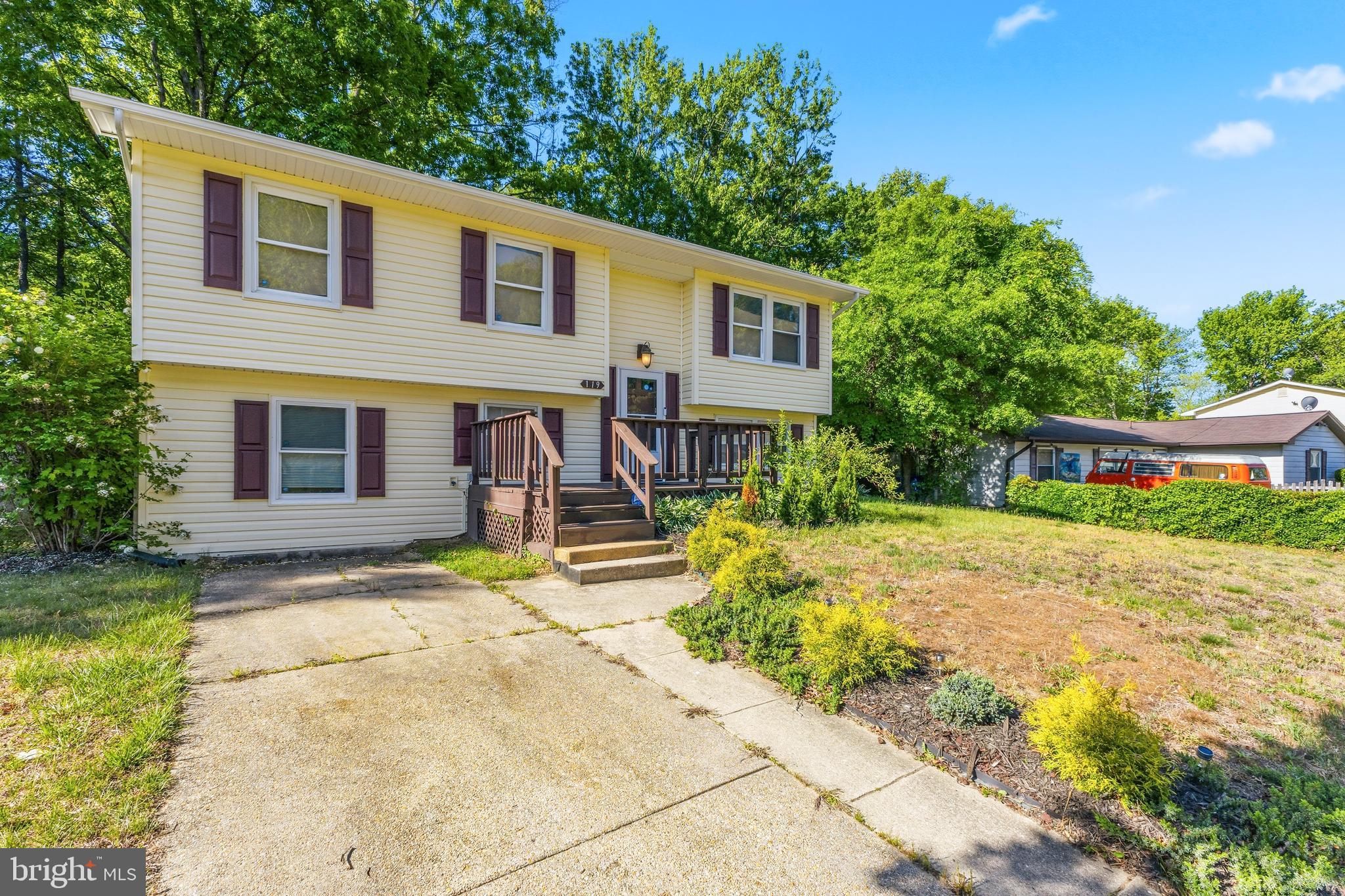 119 Jefferson Road Waldorf, MD 20602 - Photo 2 of 40 a view of a house with a patio