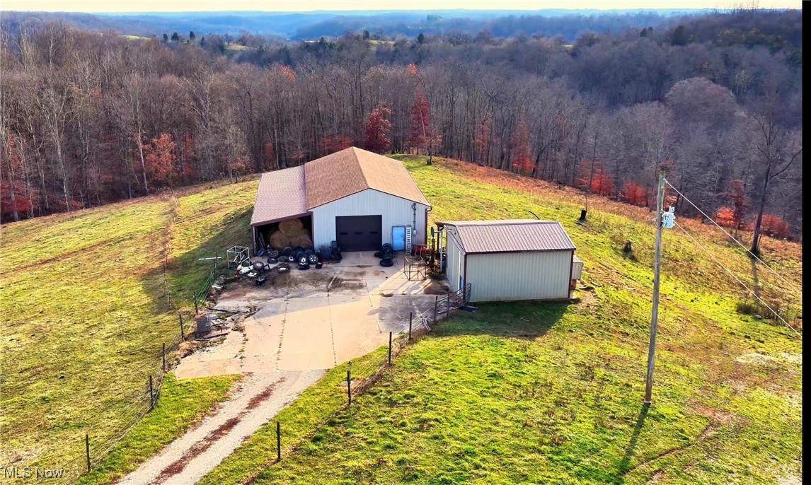 360 Henniger Road Lowell, OH 45744 - Photo 4 of 47